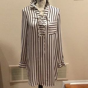 Wayf tunic top size small